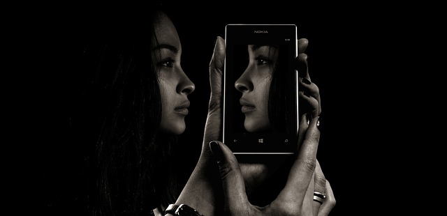 smartphone, face, woman, girl, eyes, view, double, philosophy, hand, reality, virtual, illusion, imagination, self-deception, mask, appearance, psychology, masking, loss of face, seem, protection, mec