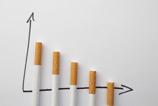 cigarettes, smoking, stop, to stop, lung cancer, seeks, smoker, weaning, tilt, habit, waiver, smoke free, withdrawal, nicotine, tobacco, attempt, break the habit, unhealthy, highly addictive, cigarett